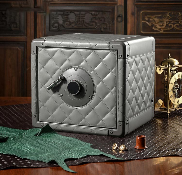 The Cube - Intelligent Watch Winder Safe Grey Leather