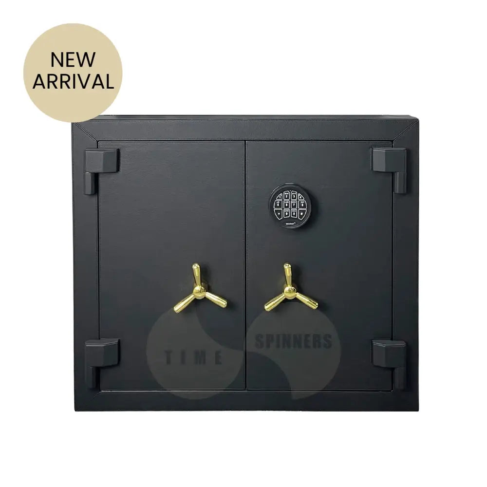 Luxury watch winder safe with motorized lift