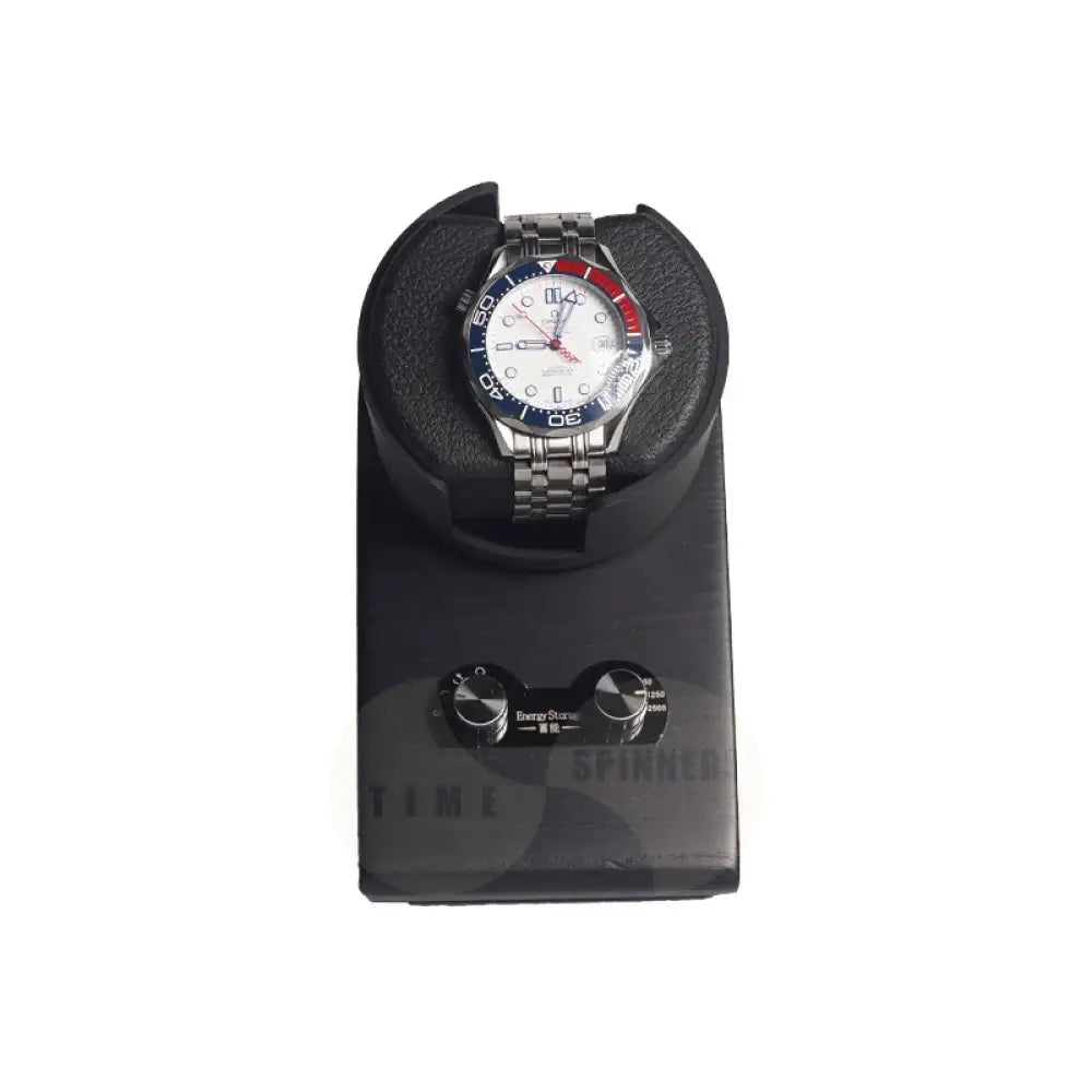 Solo - Smart Winding for Your Timepiece Watch winder